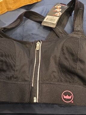 Shefit Front-Zip Black Sports Bra with Pink Crown Logo